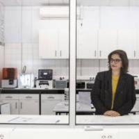 A cientista portuguesa que inventou o microchip ecológico
