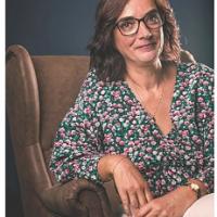 Entrevista do Expresso à Professora Doutora Elvira Fortunato: "Se um Japonês ou um Americano conseguem, nós também conseguimos."